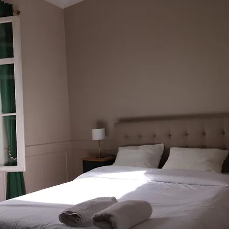 1er Etage Reine Cannes